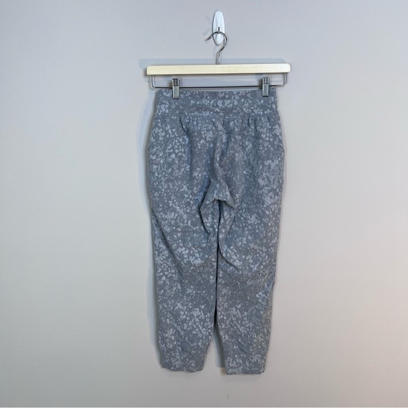 LULULEMON Ready To Rulu Jogger Crop - Picture 4 of 10